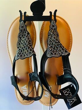 NWT Mia Girl Selinia Black Laser Cut Rhinestone Slingback Sandals Size 11
